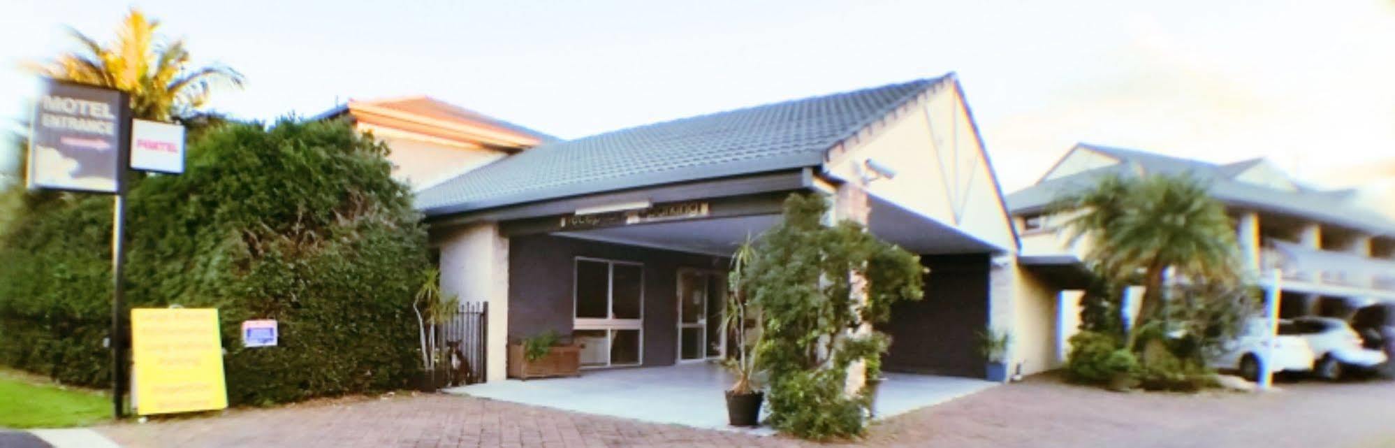 Avlon Gardens Motel バリナ エクステリア 写真